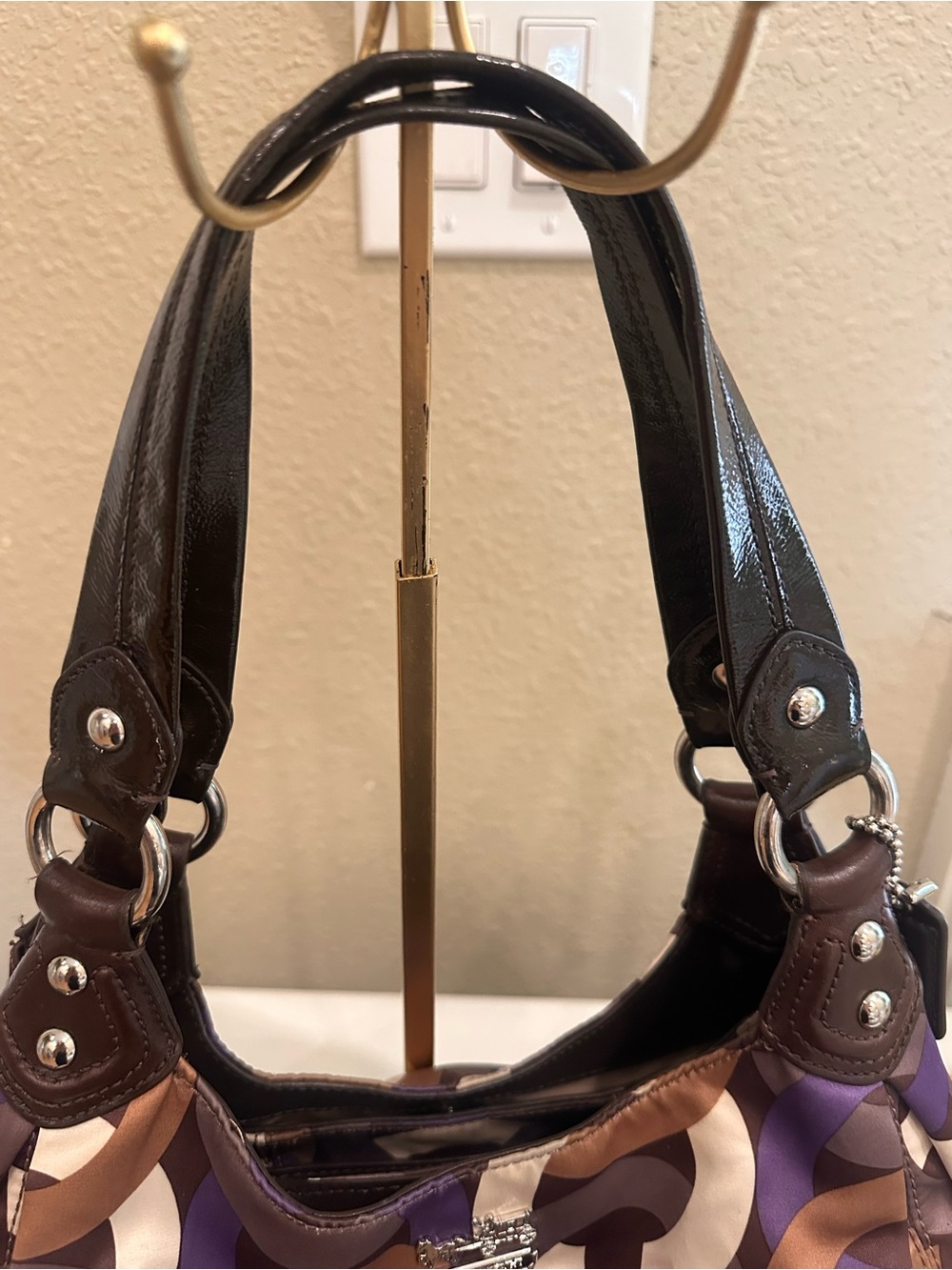 Coach Stylish Purple Patterned Shoulder Bag - Picture 3 of 6